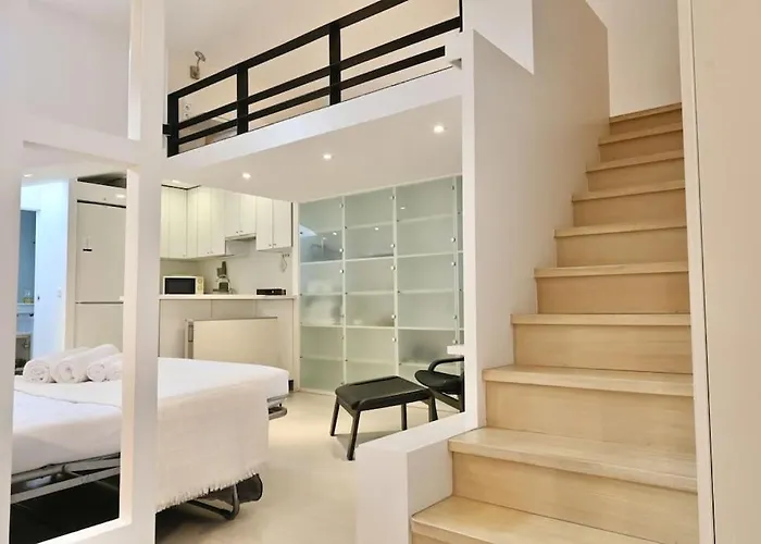 For You Rentals Apartamento TEMPORAL con encanto a pocos metros del Sol MYR13